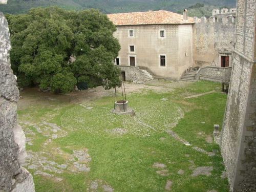 Castello Caetani