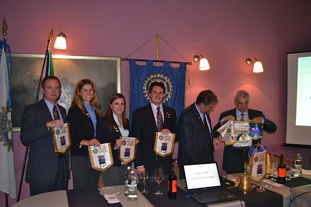 da sinistra Richard J. Weimert, Kathy Pina, Allison M. Reiter, Nicholas C. Bertolina, Edward A. Torres e Umberto Selleri