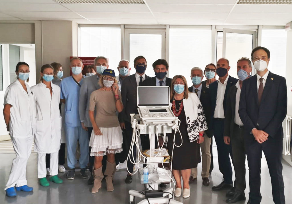 I Rotary club dell'area Romagna Centro donano un ecografo di ultima generazione all'ospedale Bufalini